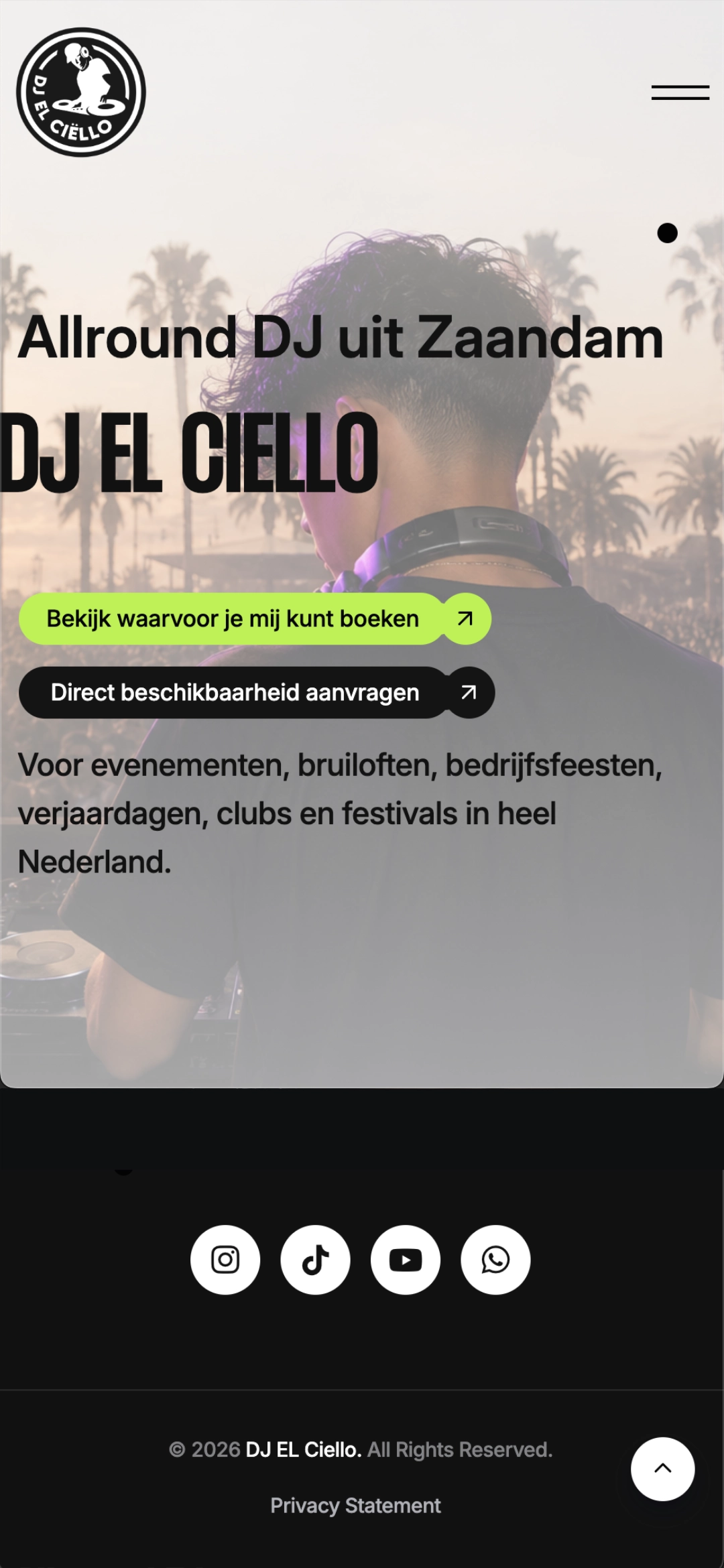 Mobiele weergave van de door Brand Guru ontworpen website voor DJ EL Ciello